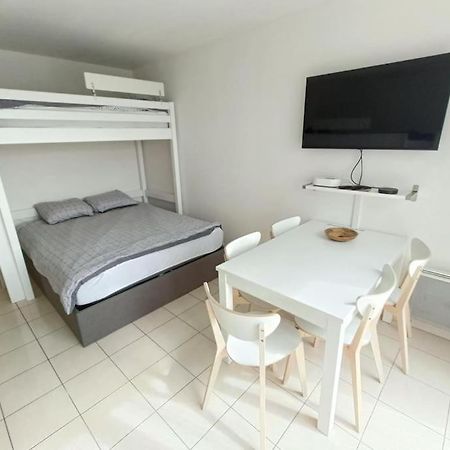 Disney Horizon Parc Studio 5 Personnes Pk Prive Gratuit Balcon Lit Bebe Montevrain Luaran gambar