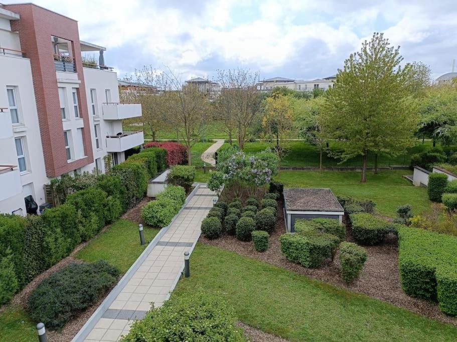 Disney Horizon Parc Studio 5 Personnes Pk Prive Gratuit Balcon Lit Bebe Montevrain Luaran gambar